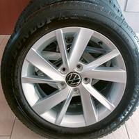 Cerchi in lega raggio 16 VW con gomme invernali