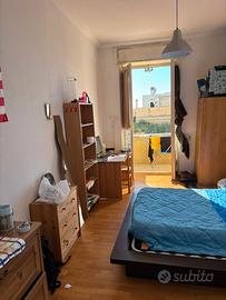 Ampia stanza singola zona san giovanni