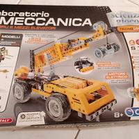 gru e mezzi lavoratori da costruire