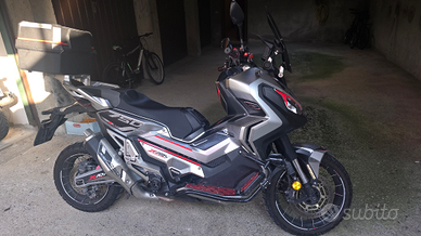 Xadv 750 2018