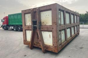 CONTAINER SCARRABILE USATO A CIELO APERTO