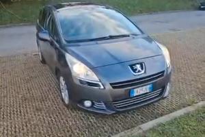 Peugeot 5008 2.0 hdi 16v Active 150cv