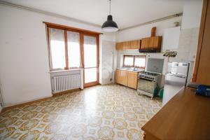 3 LOCALI A RIVAROSSA