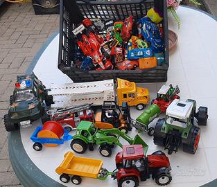 macchinine, trattori, camion ecc. usati