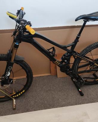 mtb Mondraker foxy xt  varbon