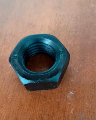 Dado con testa esagonale M24
