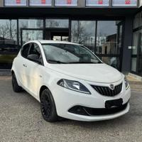 LANCIA Ypsilon 1.0 FireFly SILVER *HYBRID* *IVA