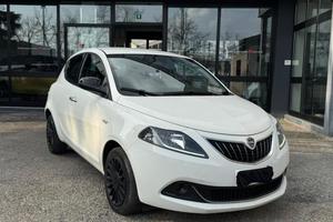 LANCIA Ypsilon 1.0 FireFly SILVER *HYBRID* *IVA