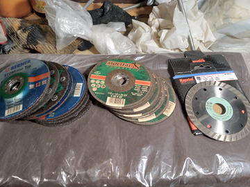 Dischi marmo piastrelle pietra