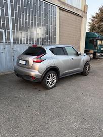 Nissan Juke 1.6 Benz. anno 2015 (solo ricambi)