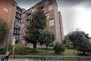 Ampio bilocale monza zona cederna