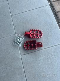 pedaline moto rosse