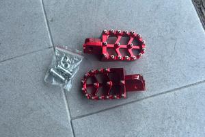 pedaline moto rosse