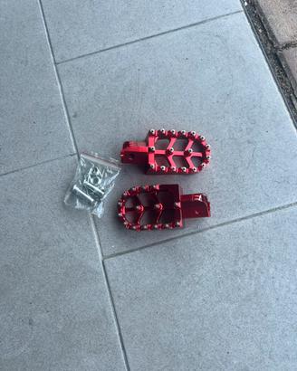pedaline moto rosse