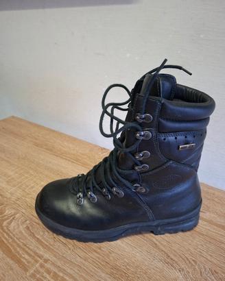 scarponcino pelle nera uomo gore-tex n44 impermeab