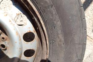 Gomme da carico per furgone