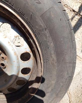 Gomme da carico per furgone