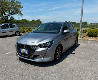 Peugeot 208 1.2 100 cv