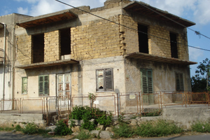 Palazzina indipendente su tre livelli - Via Nave