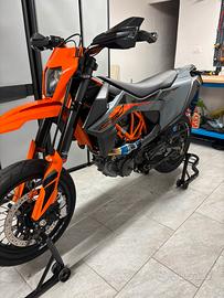 Ktm 690 smc-r a2