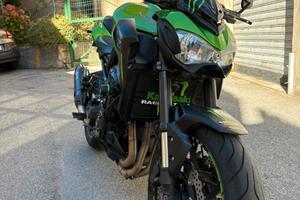 Kawasaki Z900 accessoriata al top