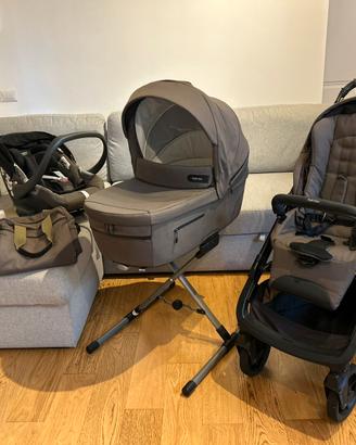 Passeggino Trio Inglesina Aptica Xt