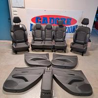 Tappezzeria Renault Scenic 4° 1.5 diesel del 2017