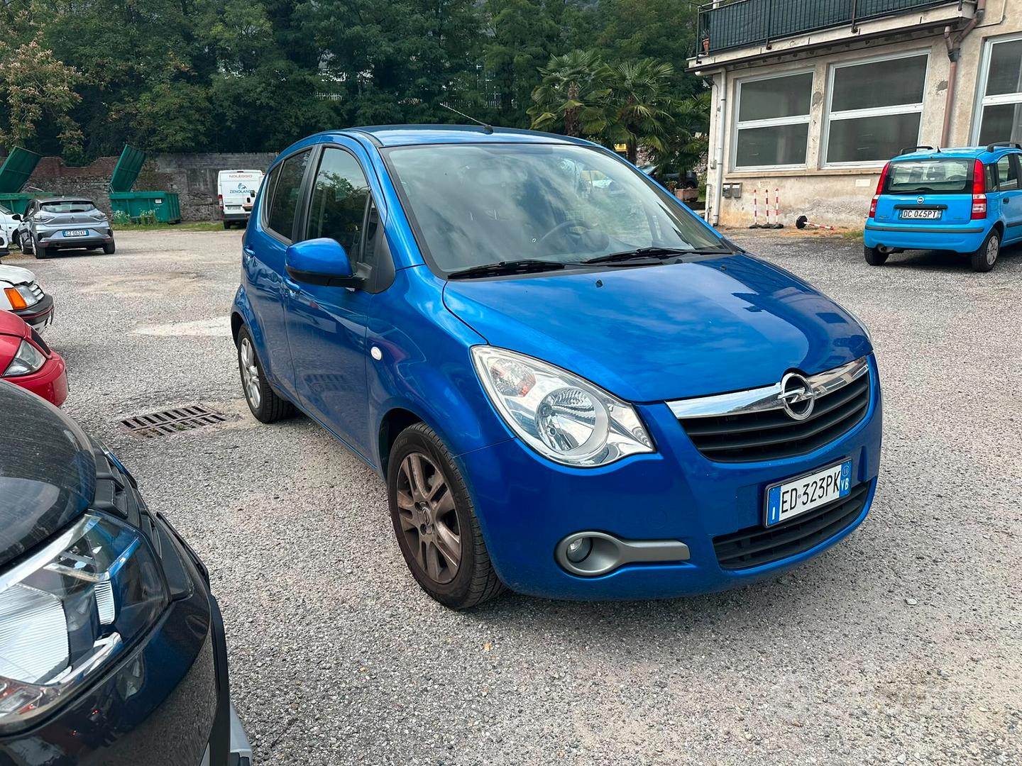 Opel Agila 2011 photo 2