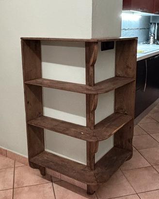 Scaffale angolare esterno in legno