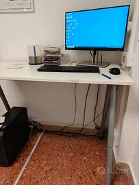 scrivania ufficio IKEA 