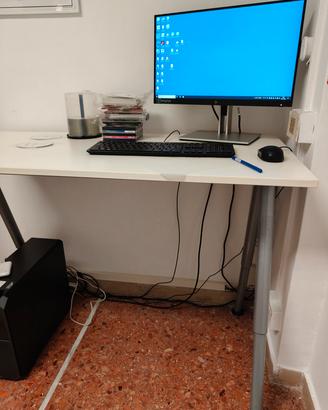 scrivania ufficio IKEA 