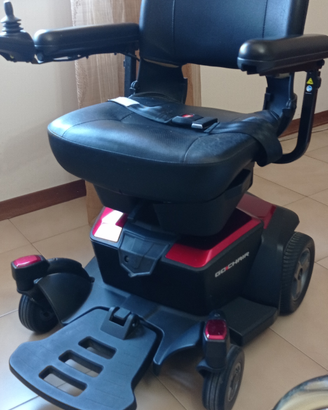 Sedia a rotelle elettrica