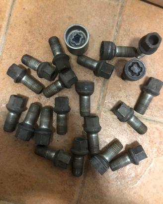 Bulloni viti copribulloni antifurto volkswagen