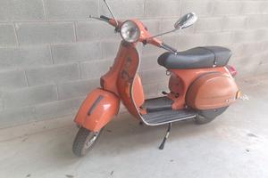 Vespa pe200