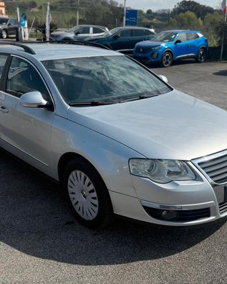 Volkswagen Passat 2.0 TDI DPF Var. Comfortline