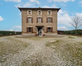 CASA INDIPENDENTE A TORRILE