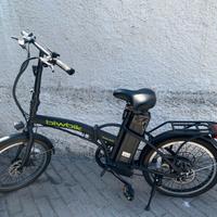 Bici a pedalata assistita 250W richiudibile