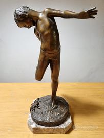 Scultura in bronzo patinato