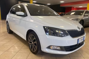 SKODA Fabia 1.0 MPI 60 CV Design Edition *PDC/OK