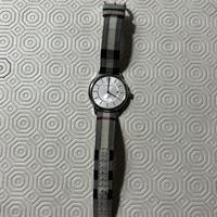 Orologio Burberry con cinturino in vera pelle