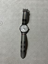 Orologio Burberry con cinturino in vera pelle