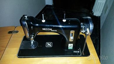 Necchi mod. Esperia macchina da cucire