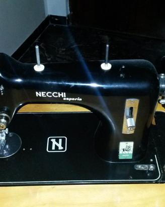 Necchi mod. Esperia macchina da cucire
