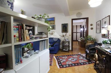 4 LOCALI A PALERMO