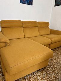 divano con penisola poltrone e sofà