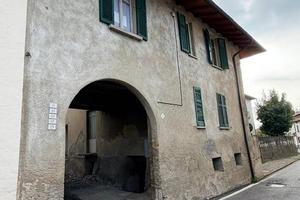 Casa indipendente di 185 m² con 4 locali a Uggiate