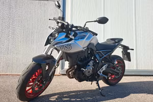 SUZUKI GSX 8S