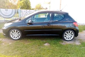 Peugeot 207 - 2006