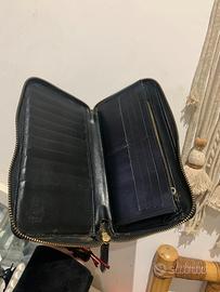 Portafoglio usato da donna