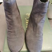 stivaletti donna in pelle scamosciata